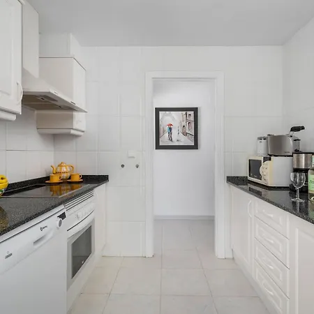 Nautico - Plusholidays Ifach