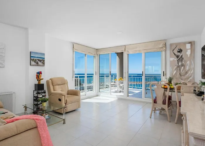 Nautico - Plusholidays * Ifach